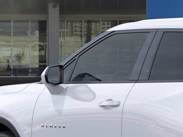 New 2026 Summit White Chevrolet 2LT image 12