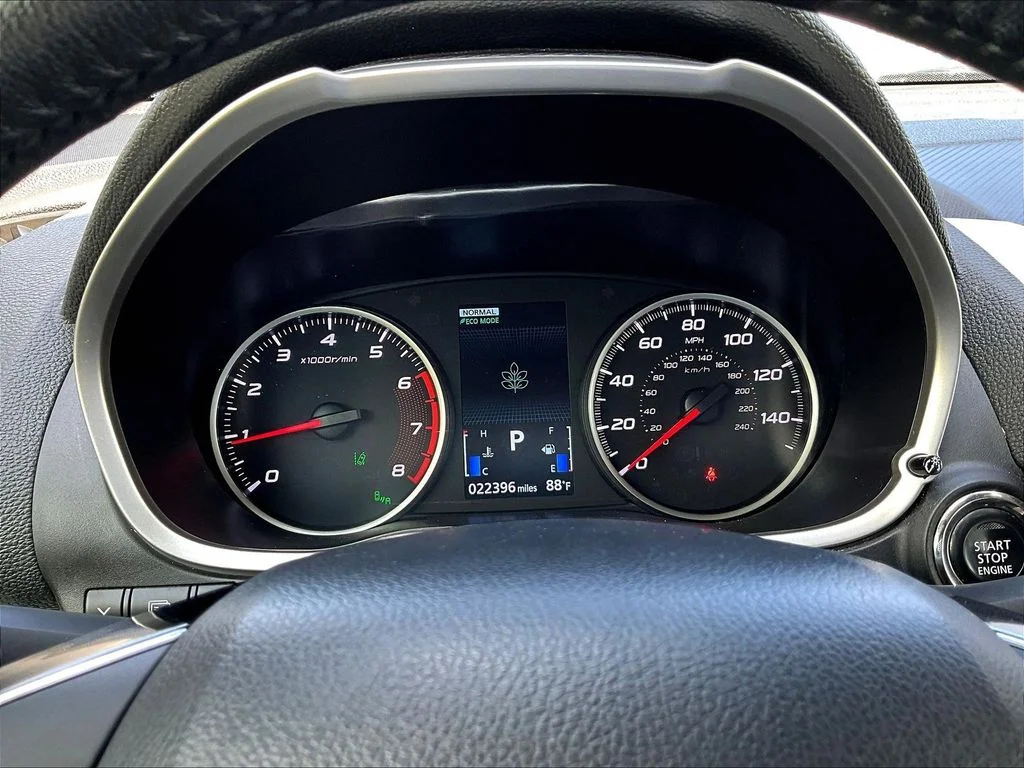 Used 2024 Blue Mitsubishi SE image 16
