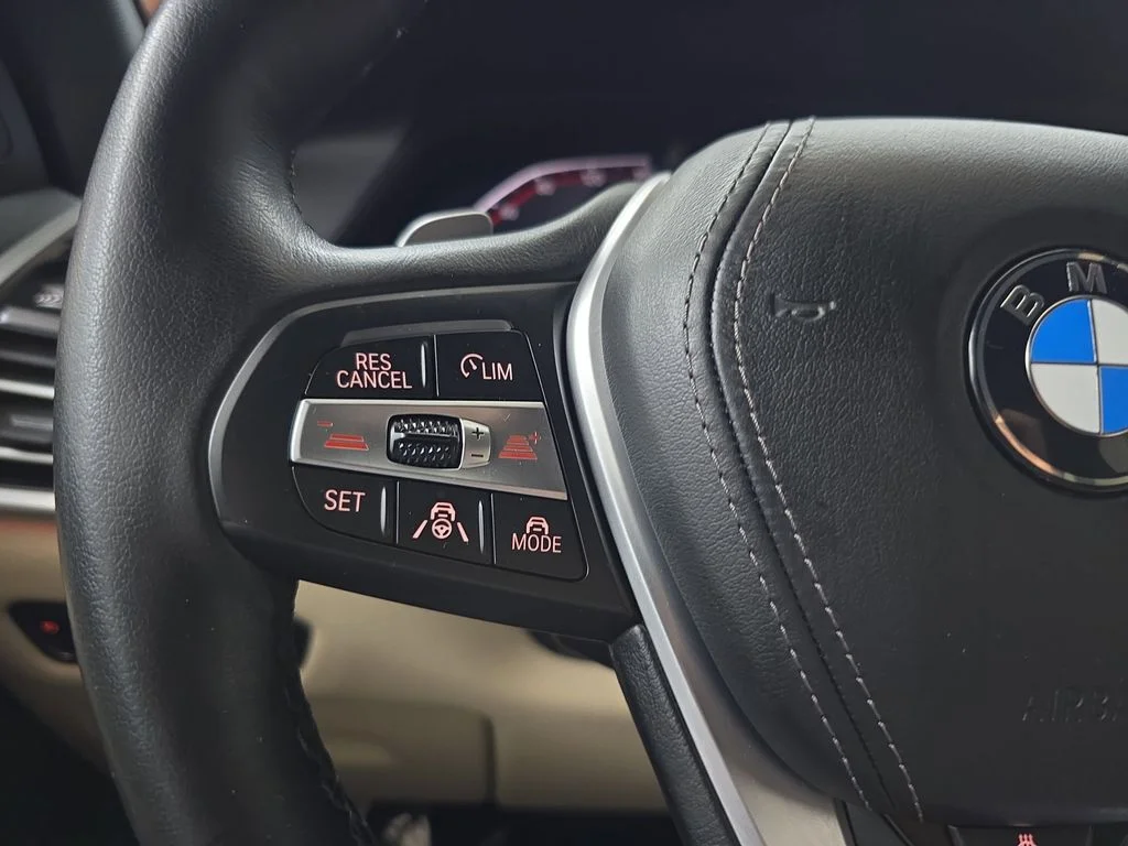 Used 2021 Alpine White BMW xDrive40i image 20