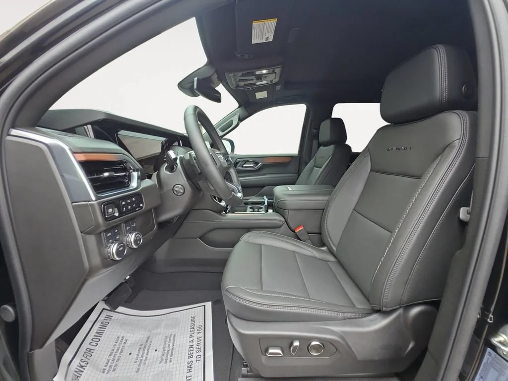 Certified Used 2025 Onyx Black GMC Denali image 11