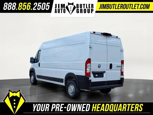 Used 2024  Ram Tradesman image 2