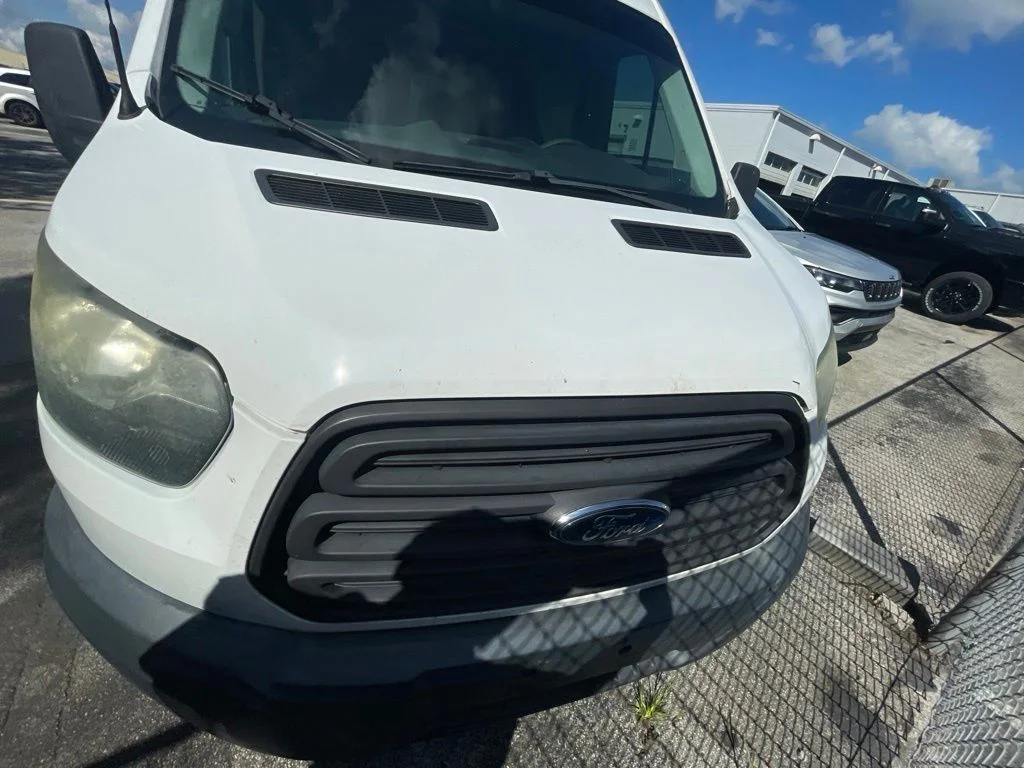 Used 2015 White Ford XL image 10