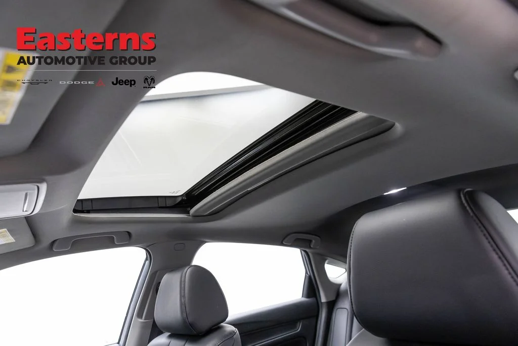 Used 2025 Gray Acura Base image 33