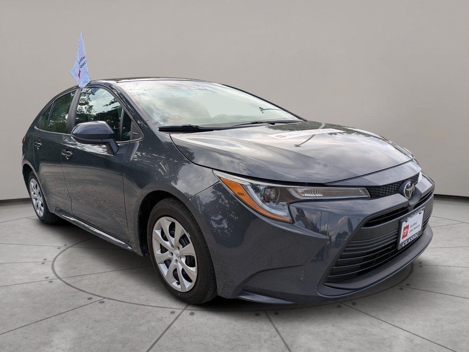 Used 2025  Toyota LE image 1