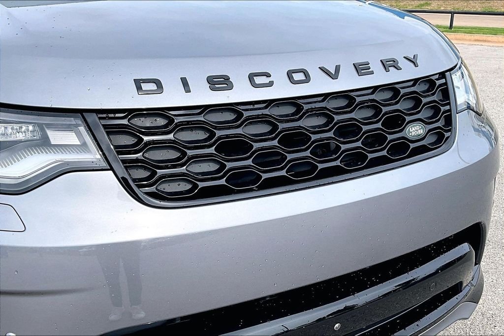 Certified Used 2025 Eiger Gray Metallic Land Rover Dynamic SE image 29