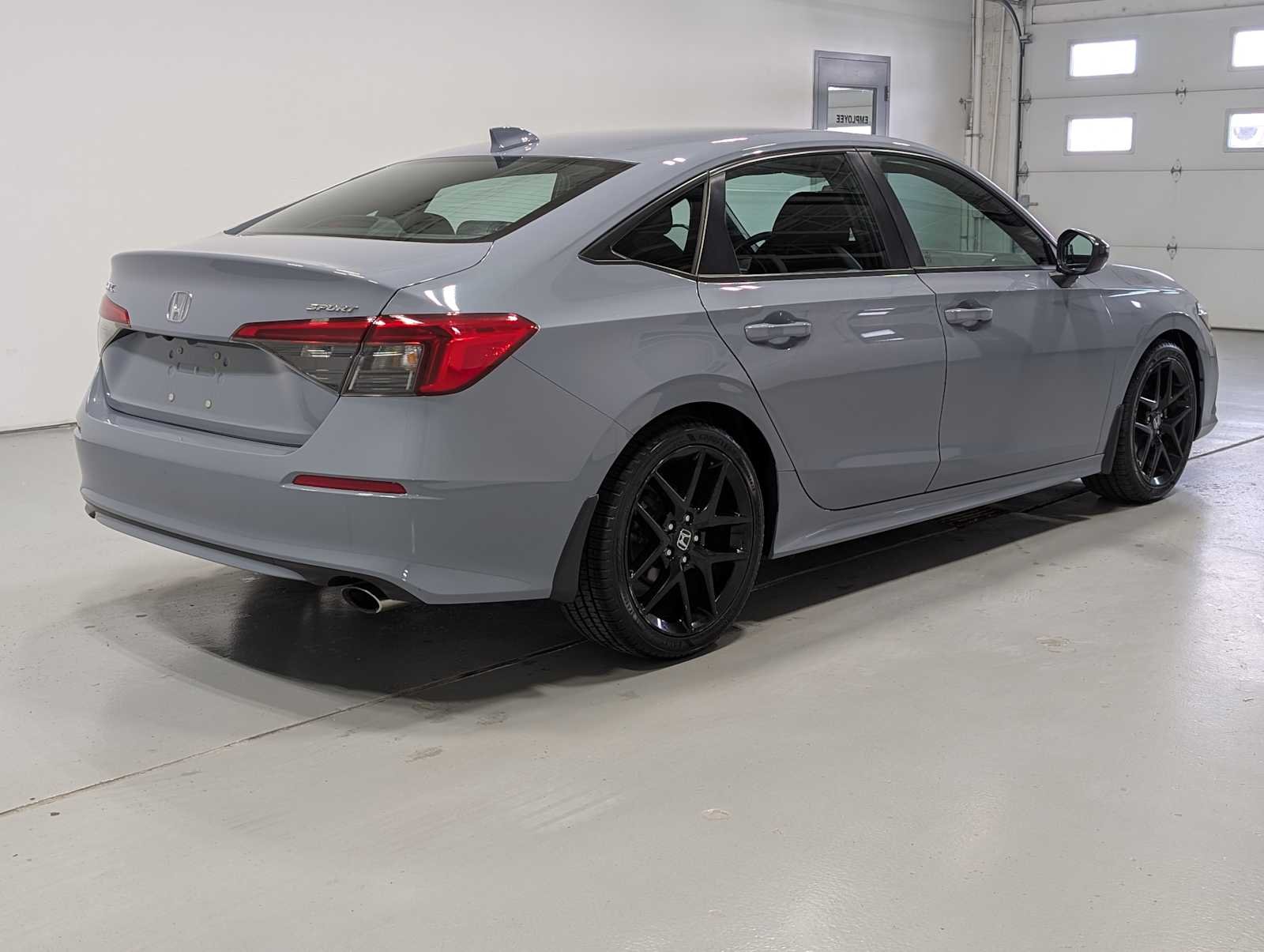 Used 2022 Sonic Gray Pearl Honda Sport image 8