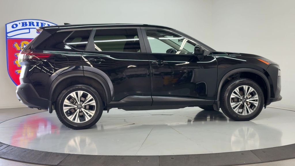 Used 2023 Super Black Nissan SV image 4