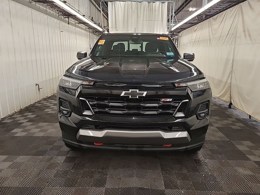 Used 2024 Black Chevrolet Z71 image 3