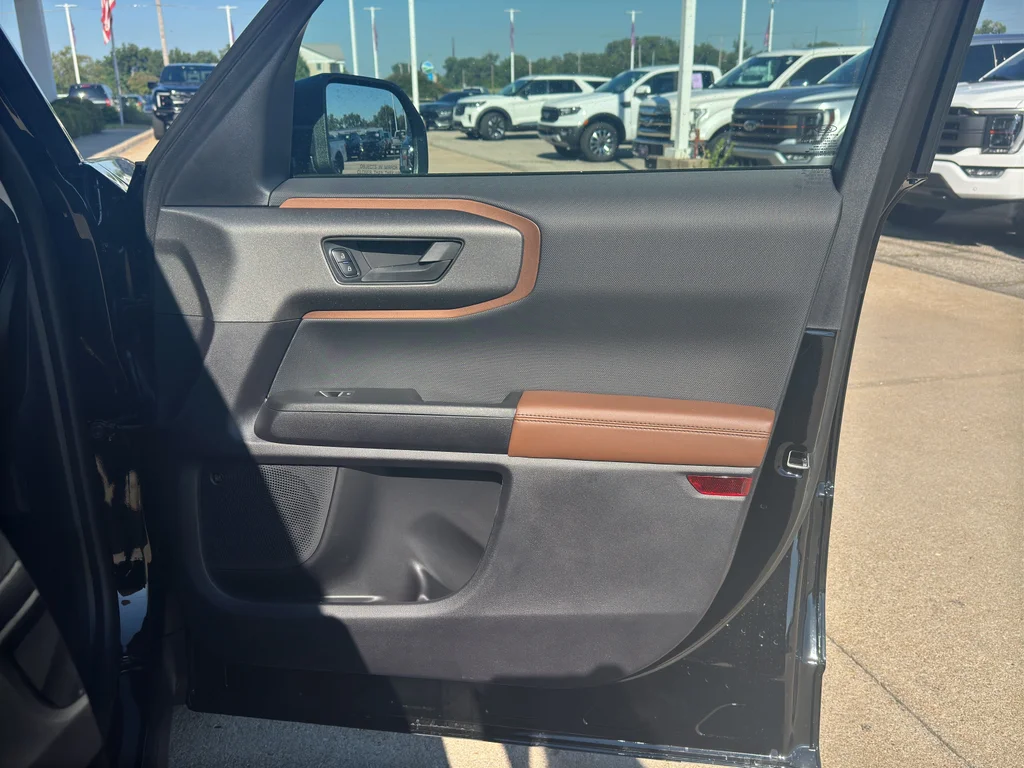 New 2026 Shadow Black Ford Outer Banks® image 26