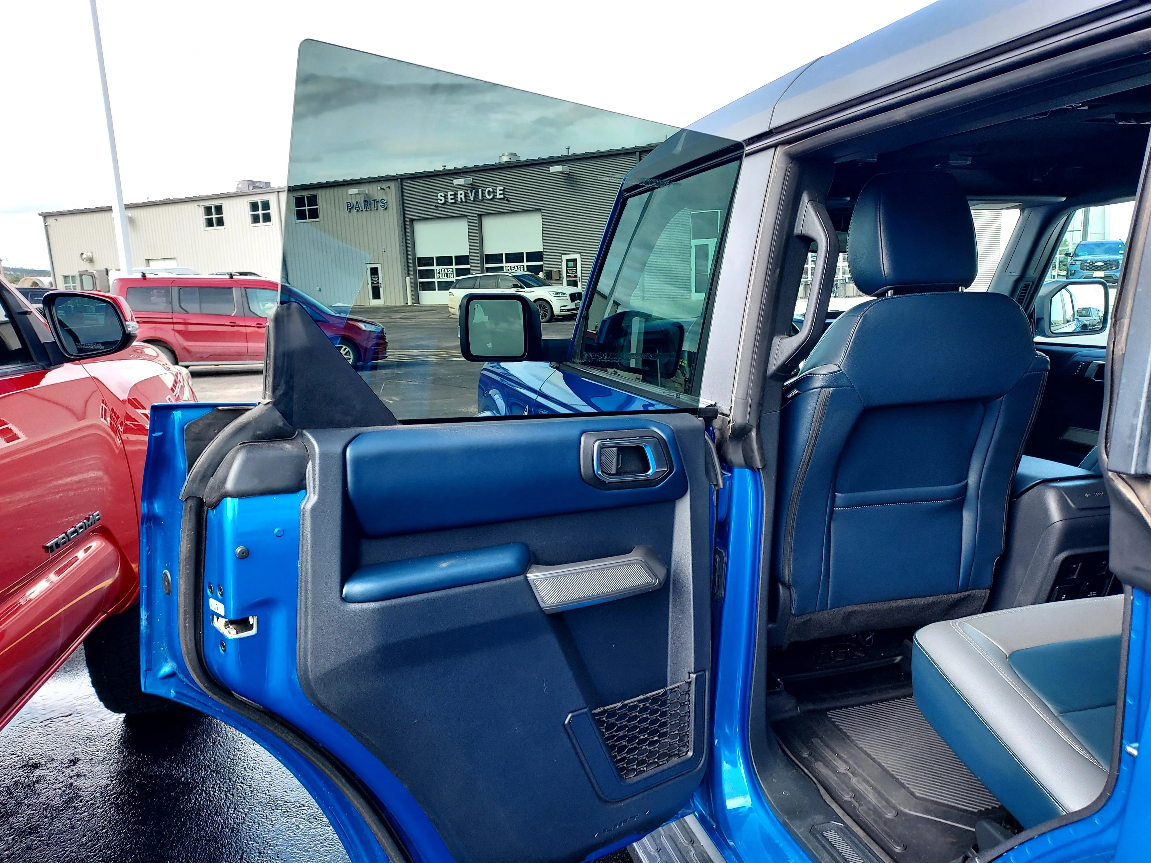2022 Ford Bronco 4-Door Outer Banks - Photo 16