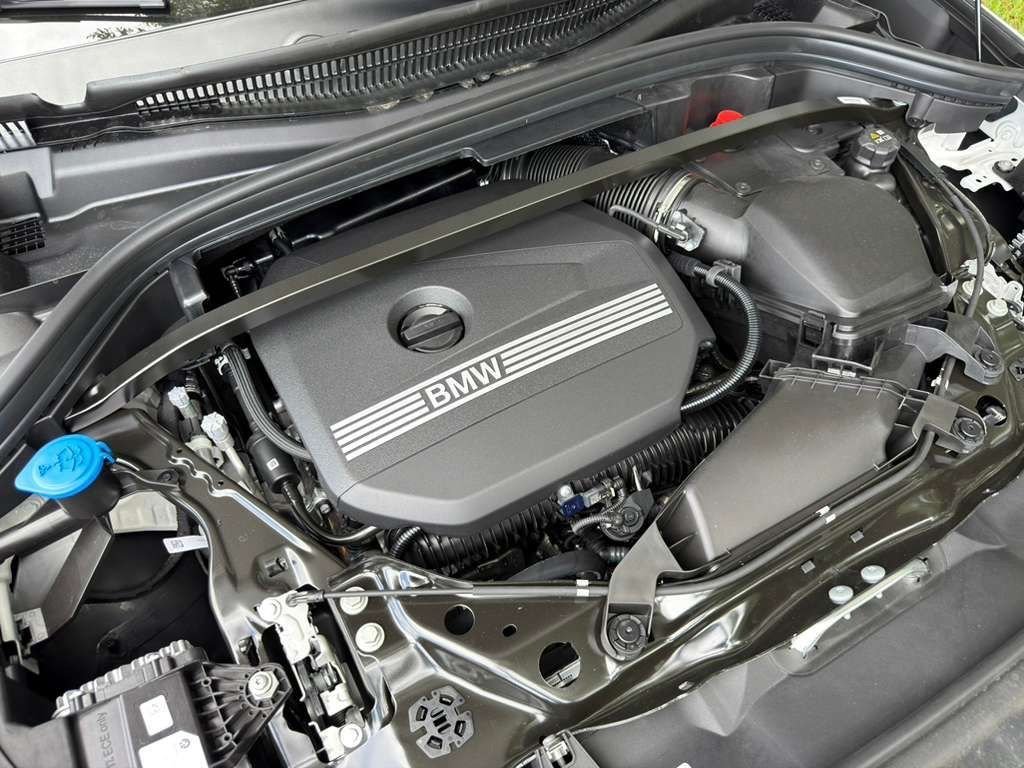 New 2026 Alpine White BMW xDrive28i image 24