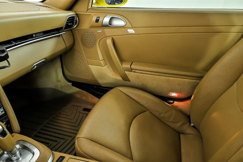 Used 2009 Speed Yellow Porsche Carrera 4S image 31