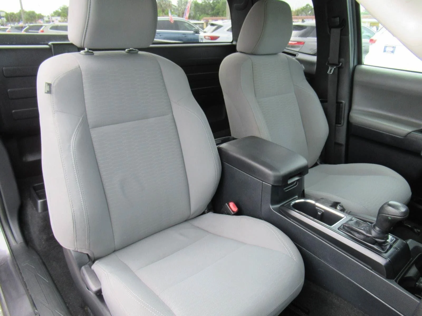 Used 2019 Silver Toyota SR image 10