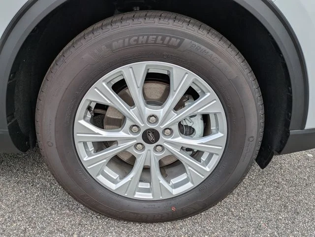 New 2026 Oxford White Ford Active® image 11