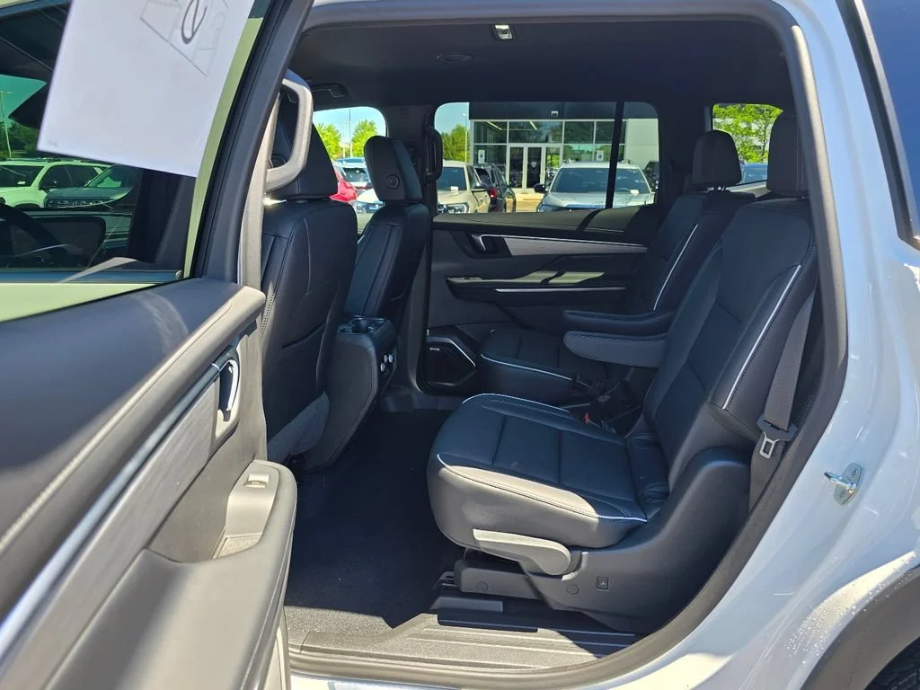 2026 Buick Enclave Preferred - Photo 24