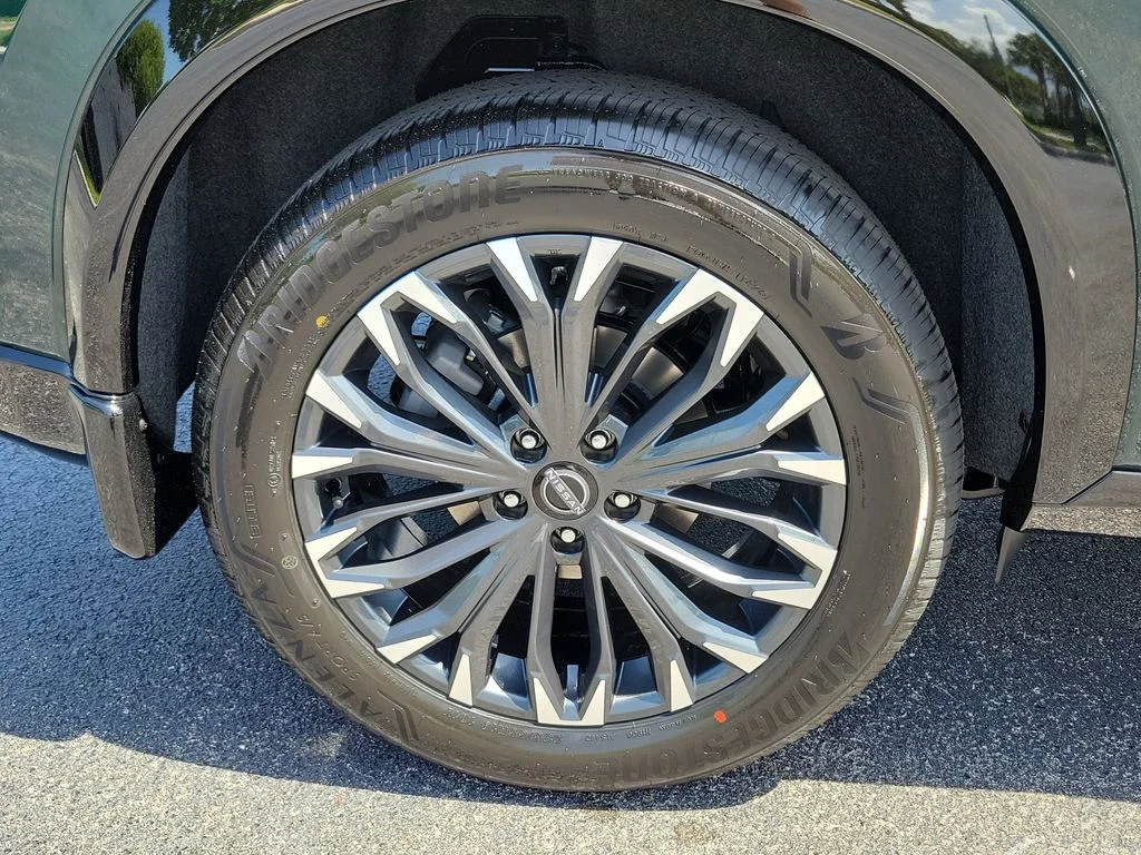 New 2026 Black Nissan Platinum image 8