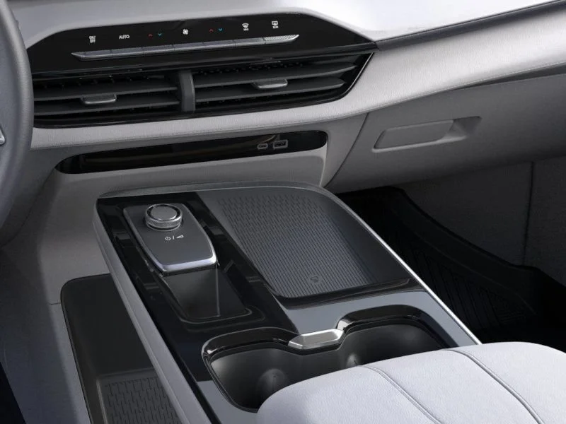 New 2027 Iridescent White Tricoat Buick Avenir image 31