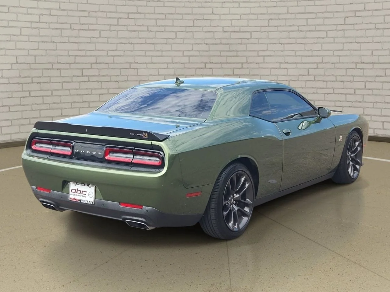 Used 2021 F8 Green Dodge R/T Scat Pack image 4