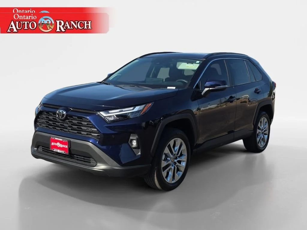 Used 2025 Blueprint Toyota XLE Premium image 7