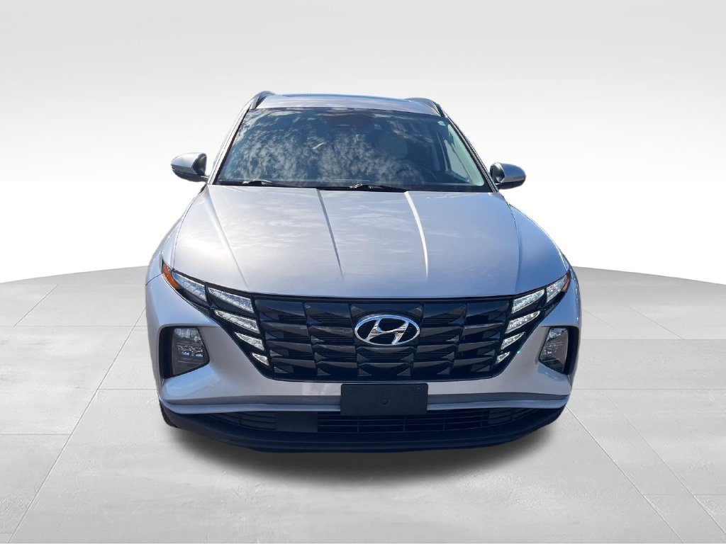 Used 2023 Silver Hyundai SEL image 8
