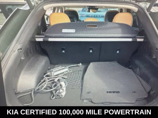 Used 2023 Green Kia GT-Line image 5