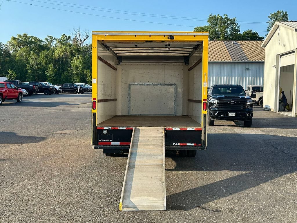 Used 2022 Yellow Ford CUTWY image 15