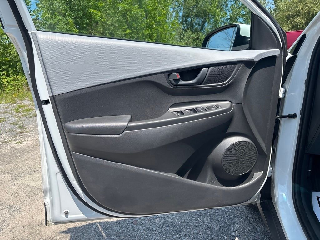 Used 2020 White Hyundai SEL image 16