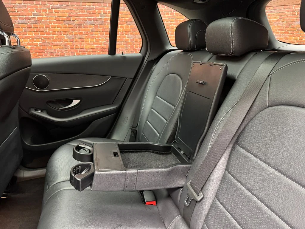 Used 2022 White Mercedes-Benz GLC 300 image 11