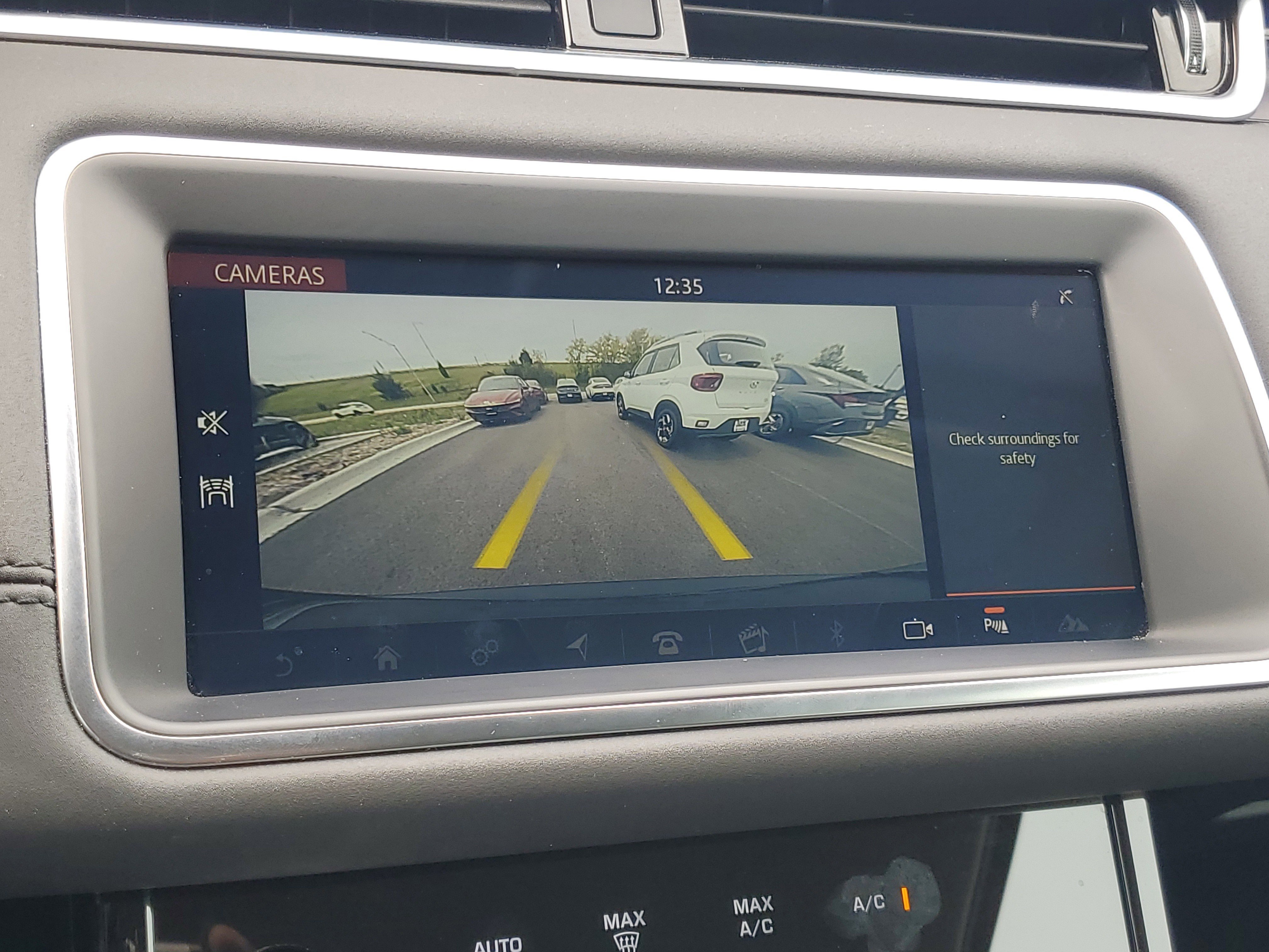Used 2020 Black Land Rover S image 28