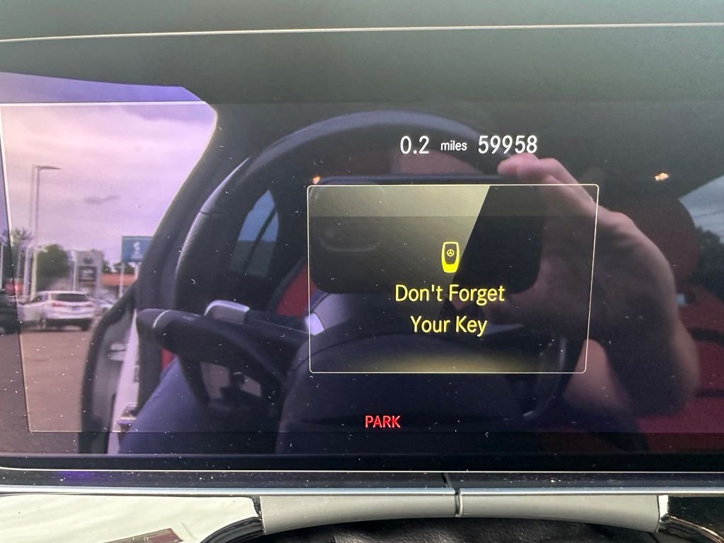 Used 2022 White Mercedes-Benz Base image 21