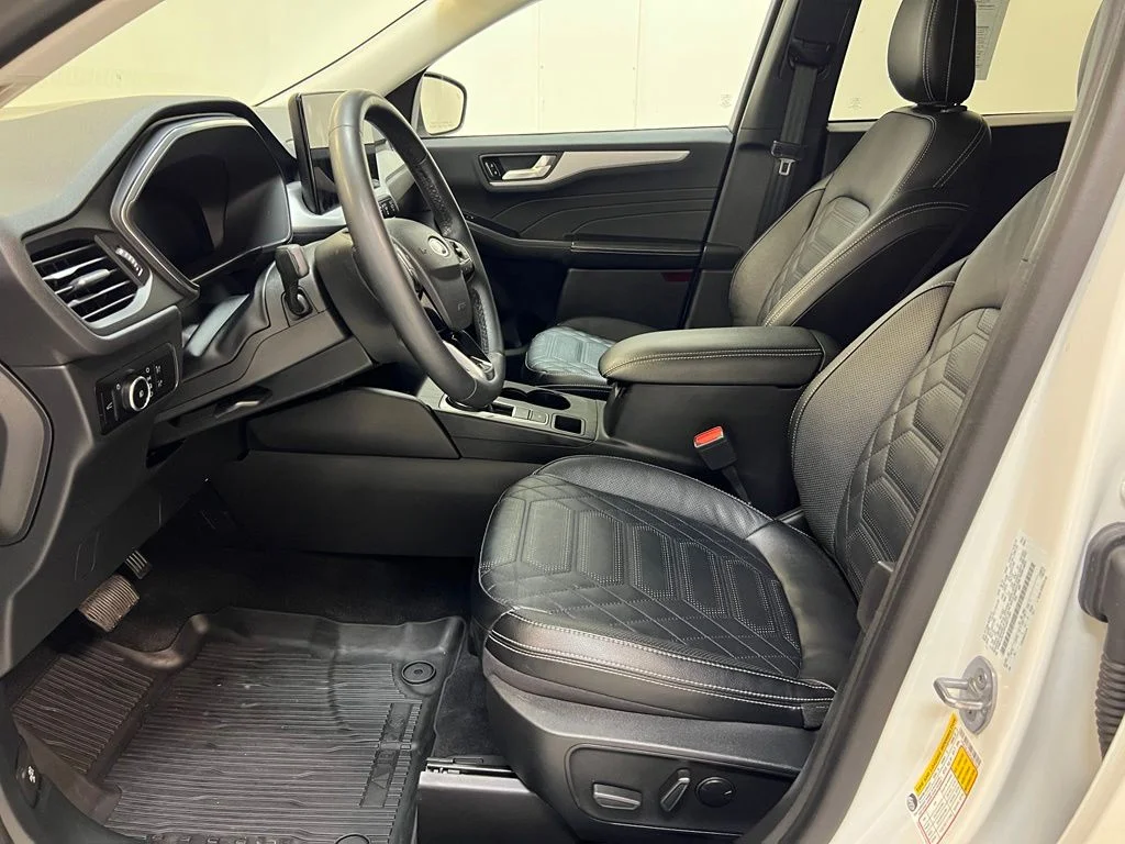 Used 2023 White Ford Platinum image 13