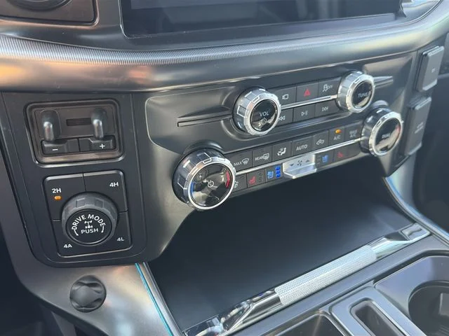 Used 2025 Blue Ford Lariat image 22