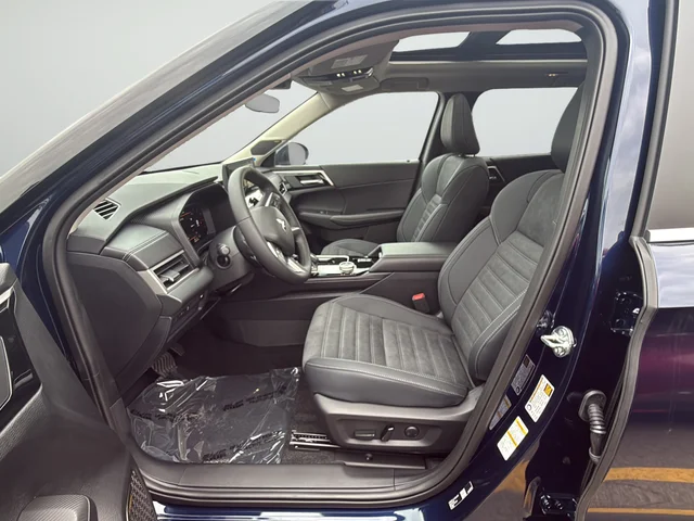New 2026 Blue Mitsubishi SE image 10