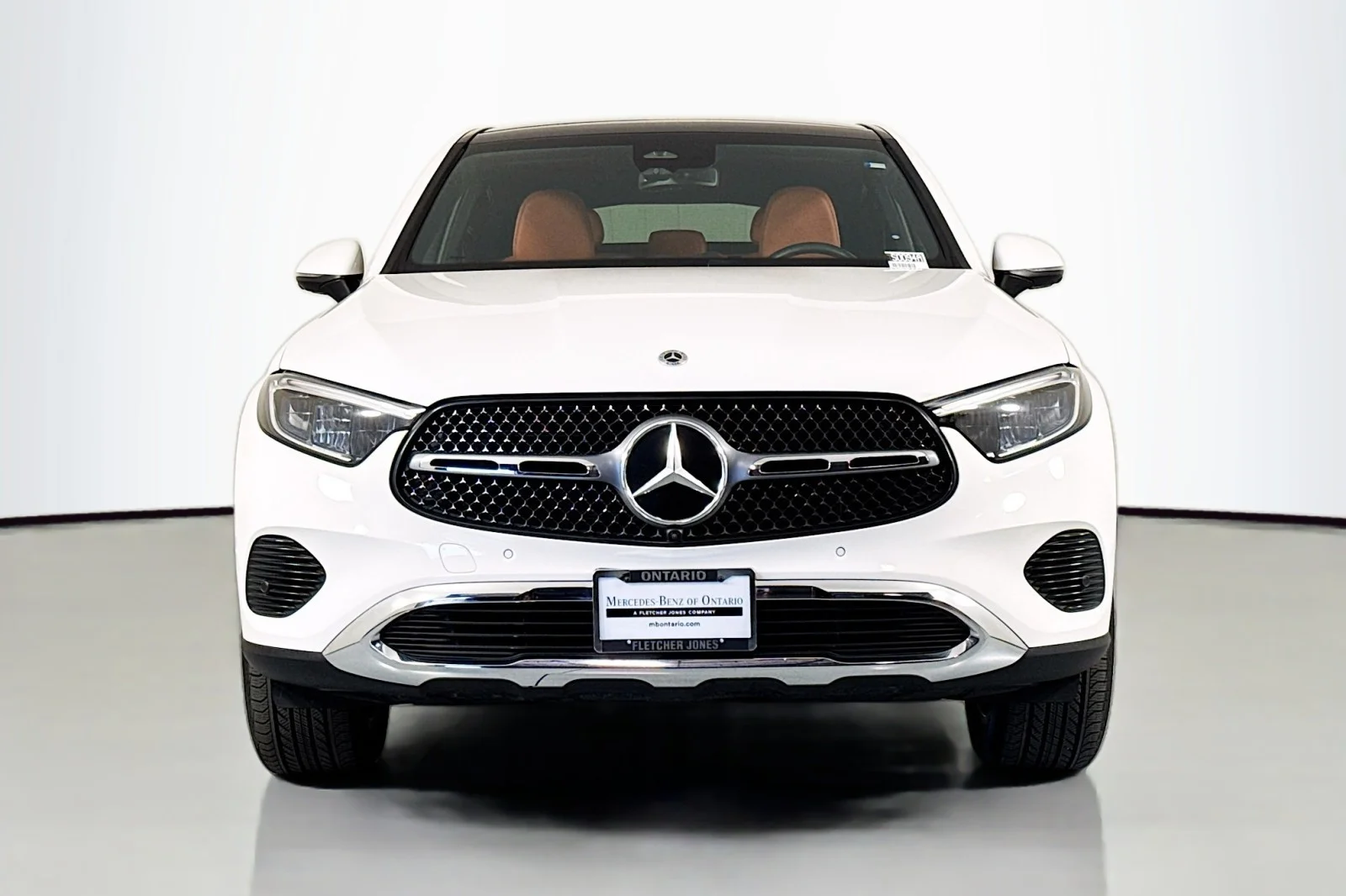 Certified Used 2025 Polar White Mercedes-Benz 300 image 3