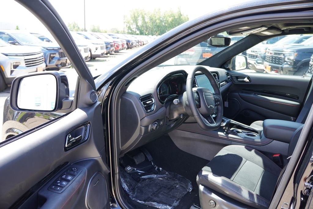 New 2026 Diamond Black Clear-Coat Exterior Paint Dodge GT Premium HEMI V8 image 10