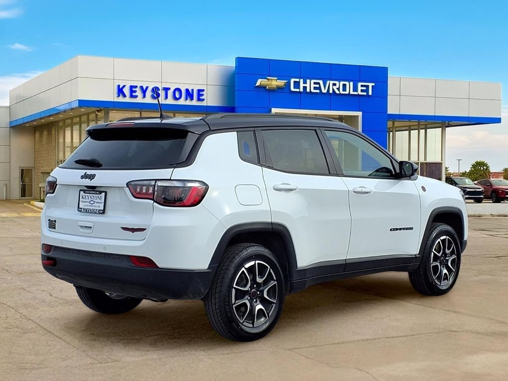 Used 2025 White Jeep Trailhawk 4x4 image 7
