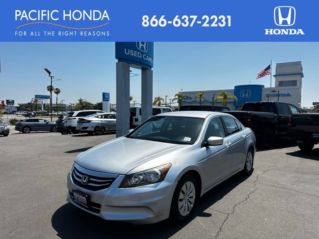 2012 Honda Accord LX Auto's photo
