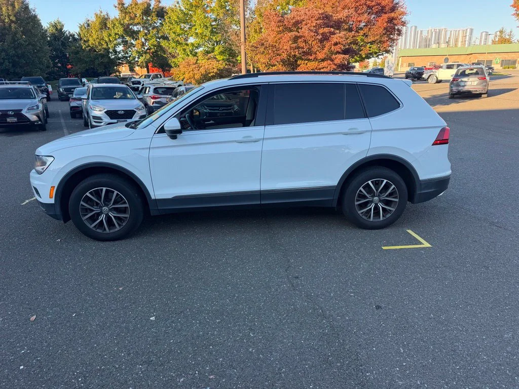 Used 2020 White Volkswagen 2.0T SE image 5