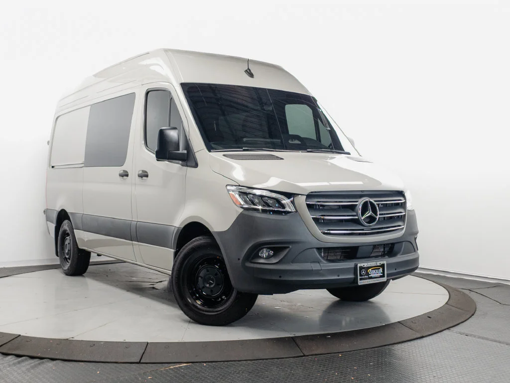 2025 Mercedes-Benz Sprinter Crew Van