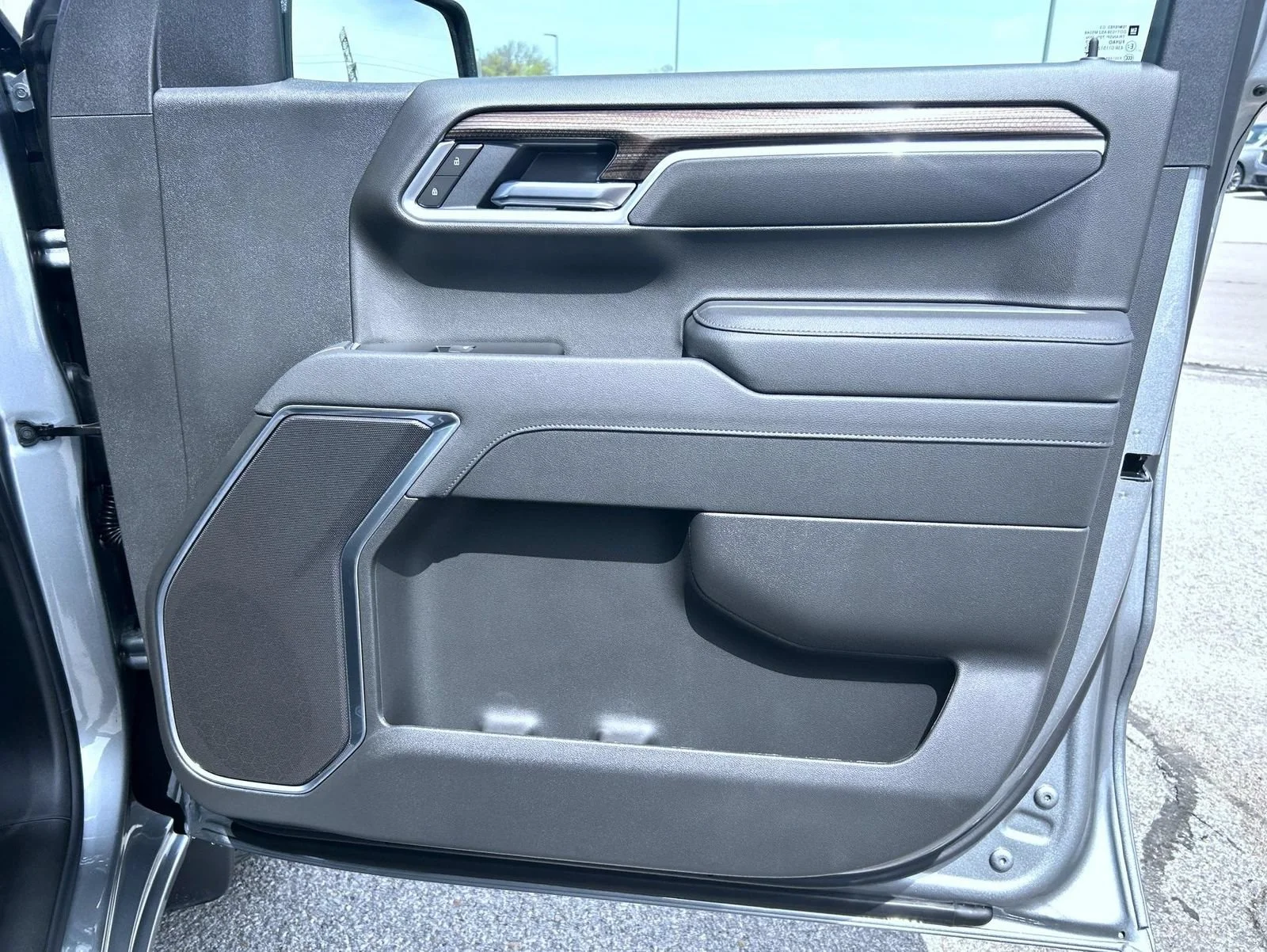 New 2026 Sterling Gray Metallic Chevrolet LT image 18