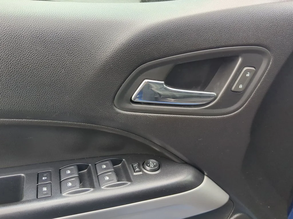Used 2019 Kinetic Blue Metallic Chevrolet 4WD ZR2 image 12