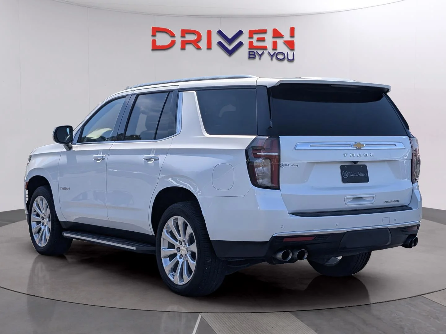 Used 2021 Iridescent Pearl Tricoat Chevrolet Premier image 3