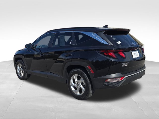 Used 2024 Black Hyundai SEL image 3