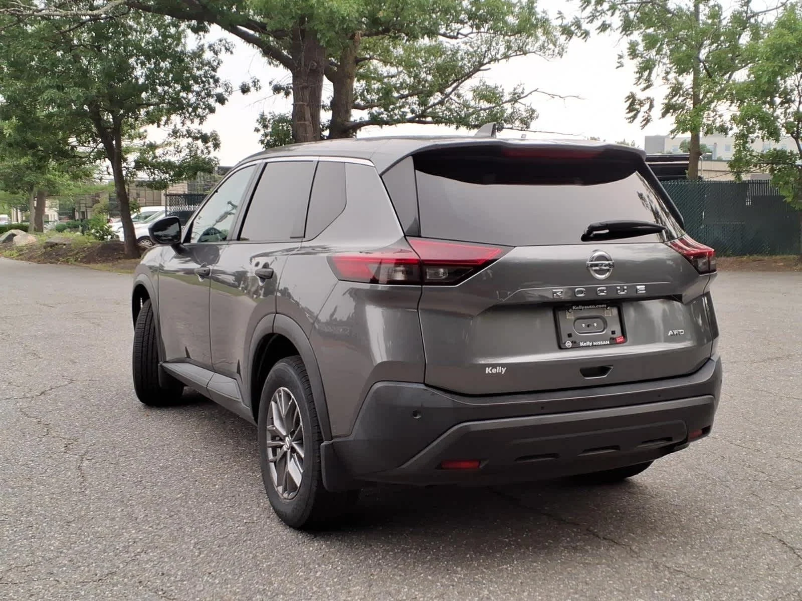 Certified Used 2021 Gun Metallic Nissan S image 7