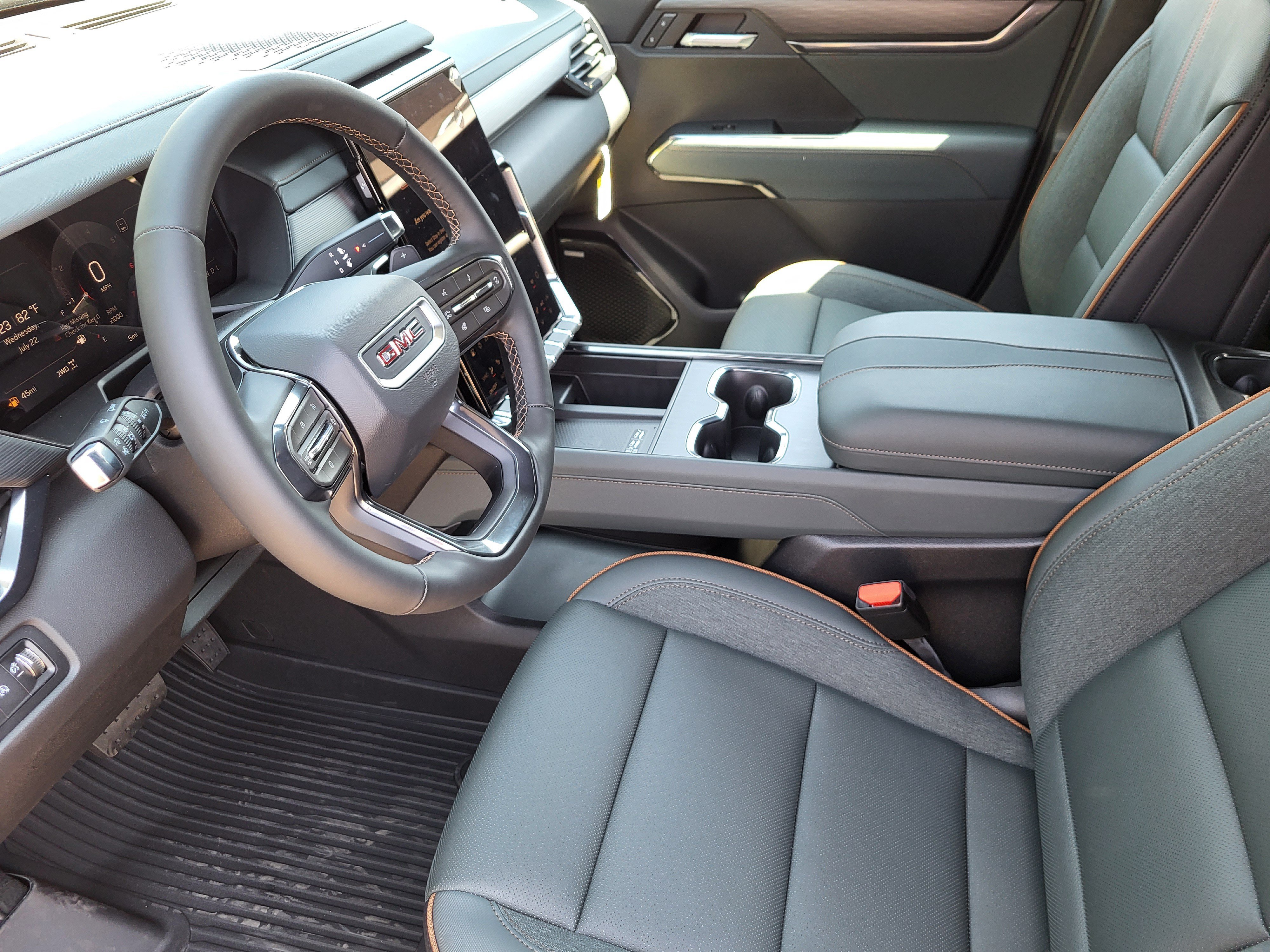 2026 GMC Acadia AT4 - Photo 12