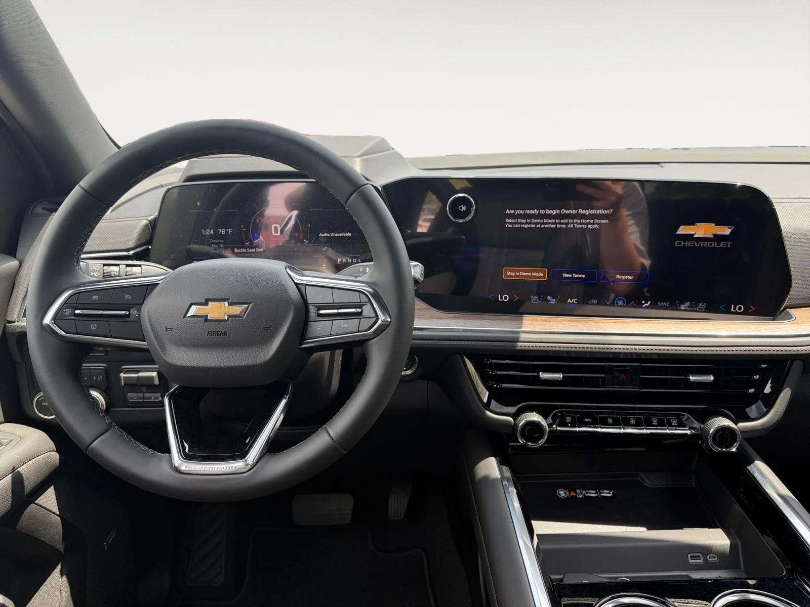 2026 Chevrolet Suburban High Country - Photo 13