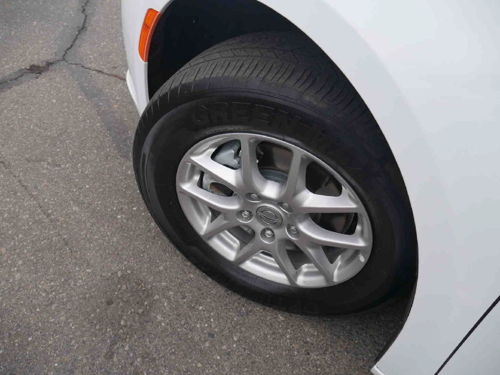 Used 2024 White Chrysler Touring L image 12