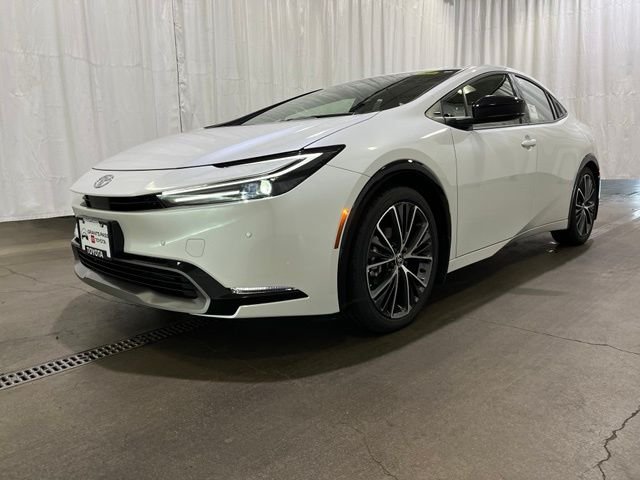 New 2026 Wind Chill Pearl <sup>1</sup> Toyota  XLE image 23