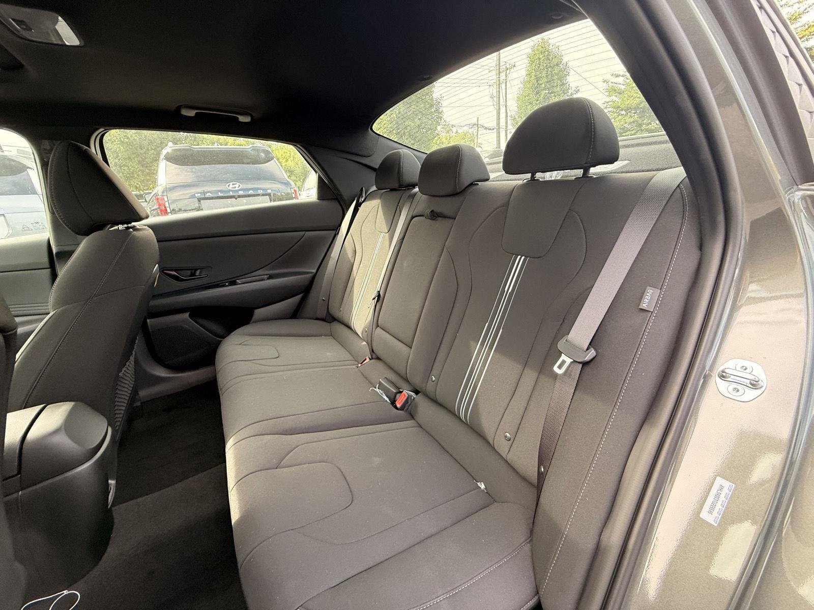 New 2026 Amazon Gray Hyundai SEL Sport image 14