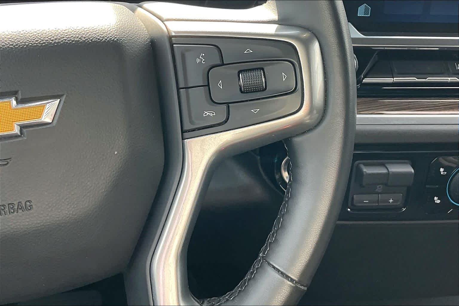 Used 2025 Sterling Gray Metallic Chevrolet LT image 24